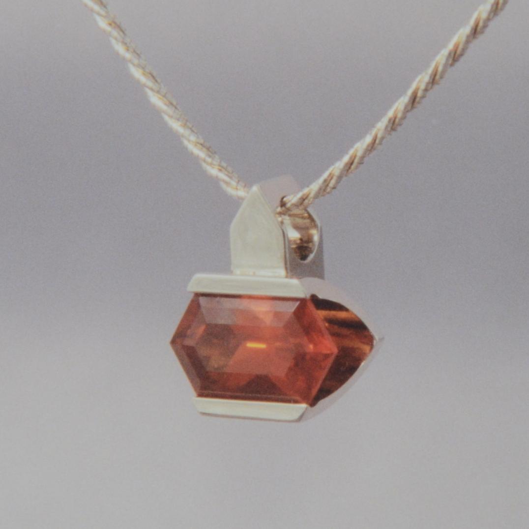 Spessartine Garnet Pendant in 14 k. White Gold | Pendants | Wesley